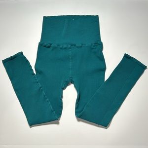 FP Movement Free People Happiness Runs Leggings Emerald Green M/L NWOT
